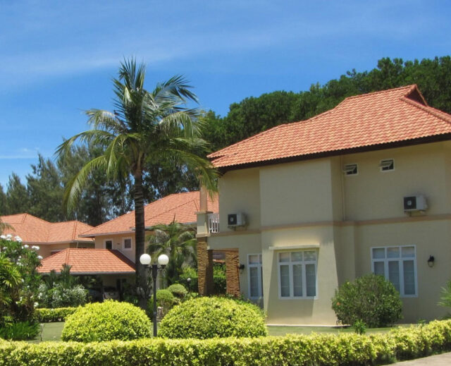 North Dillard Street